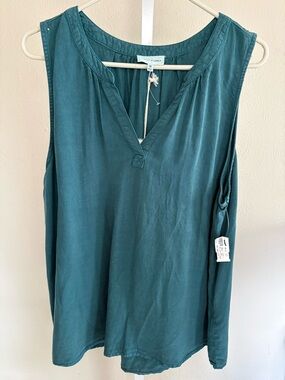 Thread & Supply Teal Sleeveless V-Neck Tank